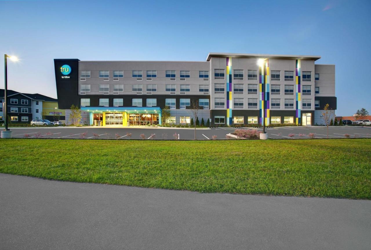 Tru By Hilton Stoughton Exterior foto