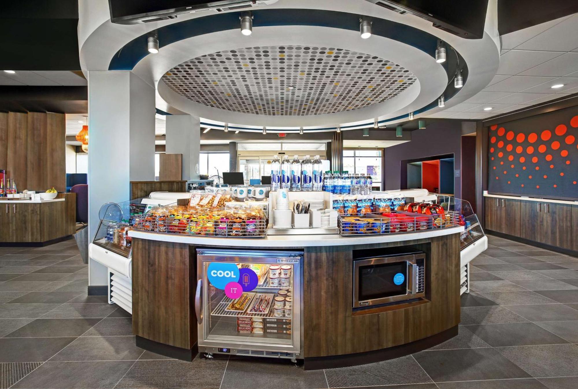Tru By Hilton Stoughton Exterior foto